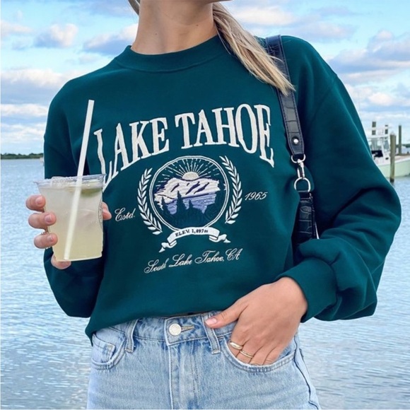 Abercrombie & Fitch Tops - Abercrombie & Fitch Soft A&F Lake Tahoe Crewneck Sweatshirt Green. 17